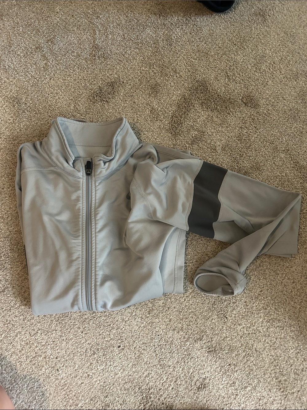 Men’s Light Gray Full-Zip Jacket with Black Sleeve Accent - vintage